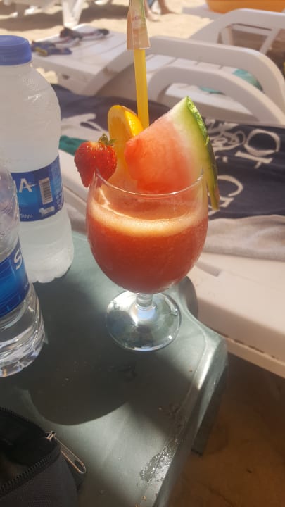 Lecker Cocktail für 2 € bzw 2,50 € Hane Family Resort