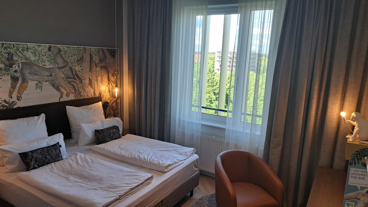 Zimmer Vienna House Easy by Wyndham Augsburg