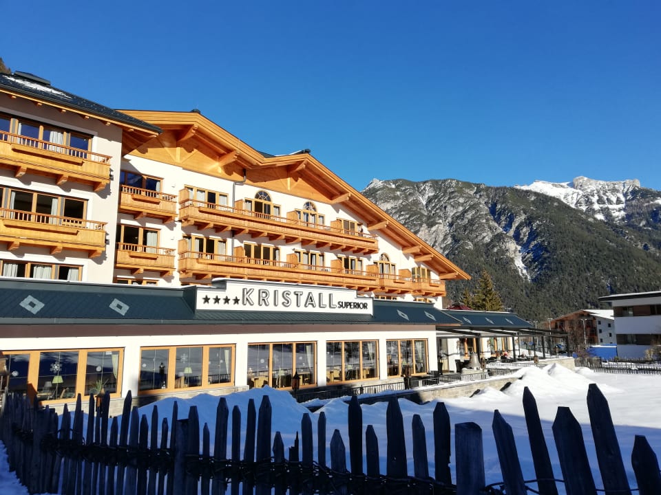 Außenansicht Verwöhnhotel Kristall