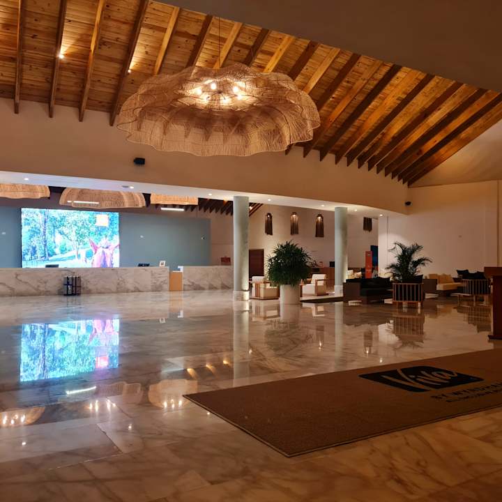 Lobby Viva Miches by Wyndham