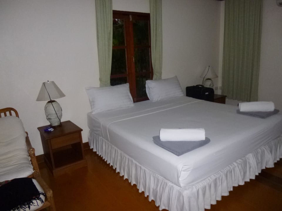 Zimmer im Beachfront Bungalow Long Bay Resort Koh Phangan