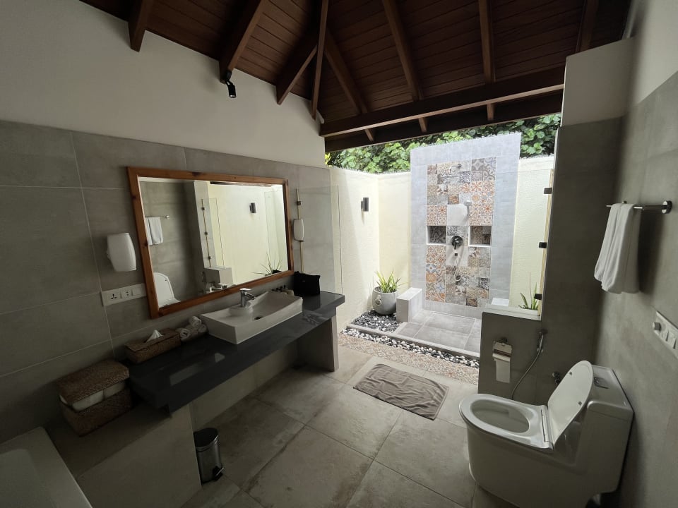 Zimmer Reethi Faru Resort