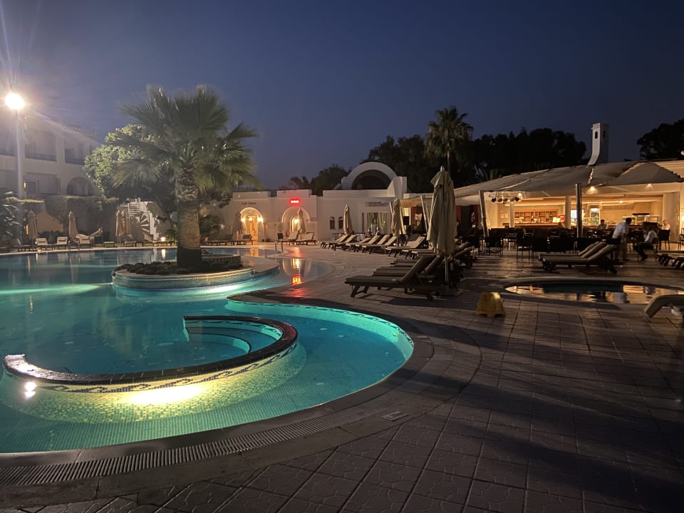 Pool Hotel Royal Nozha