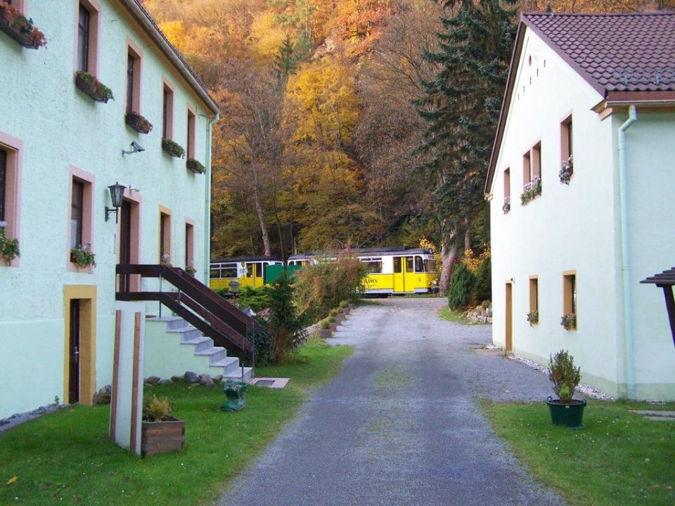 Innenhof Pension Mittelndorfer Mühle