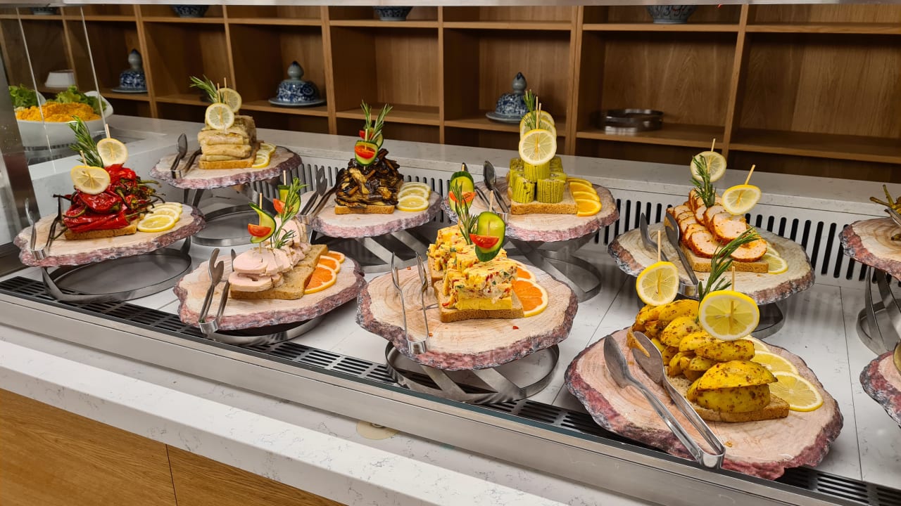 Gastro Granada Luxury Okurcalar