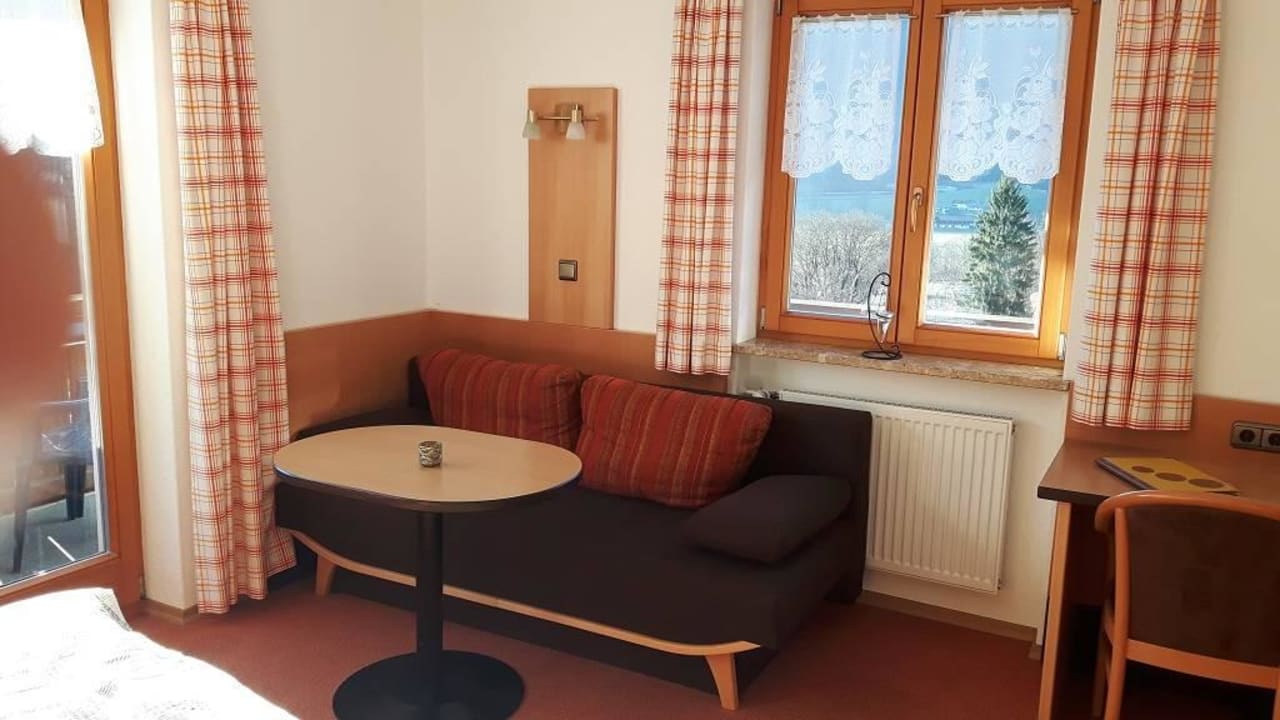 Sitzecke Zimmer Nr. 5 Gästehaus Elvira