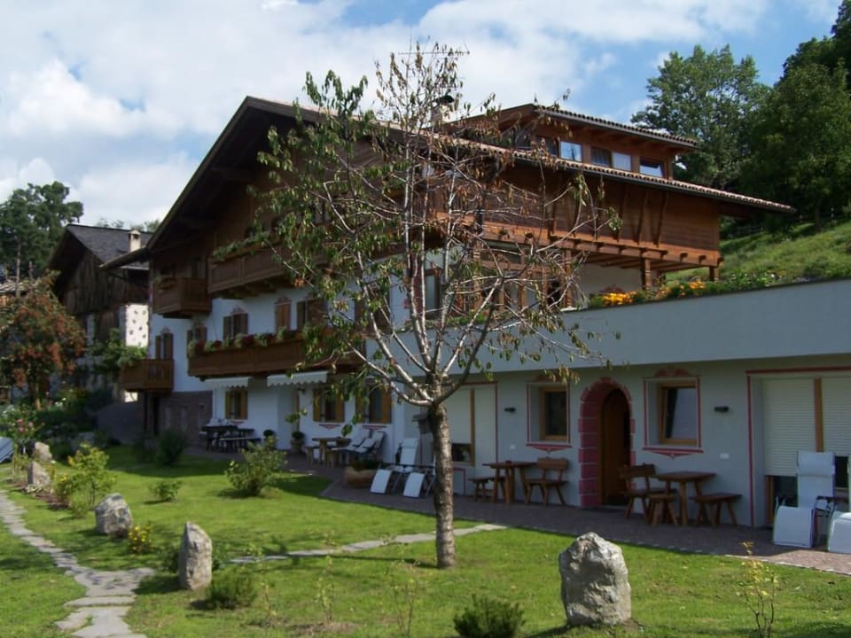 Rückseite mit Talblick KIRCHWIESERHOF