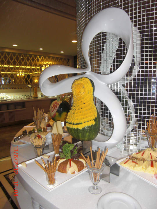 Wunderschöne Dekoration Royal Alhambra Palace