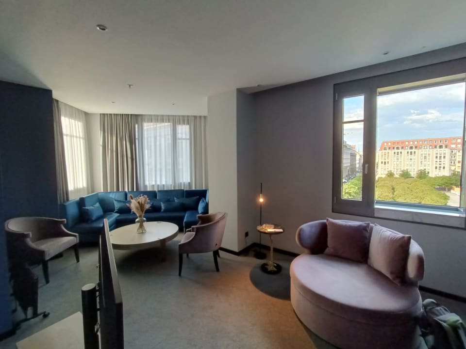 Zimmer Hotel Luc, Autograph Collection