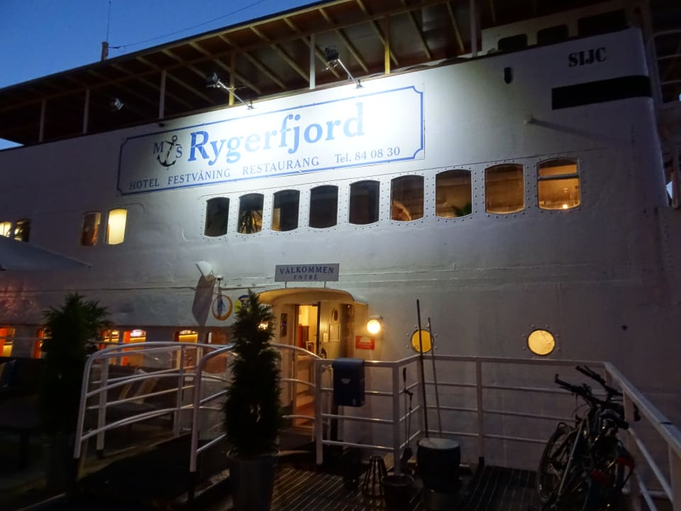 Außenansicht Rygerfjord Hotel & Hostel