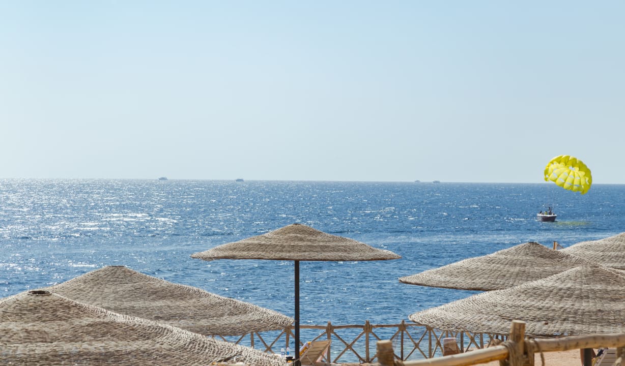 Strand Coral Beach Tiran Resort