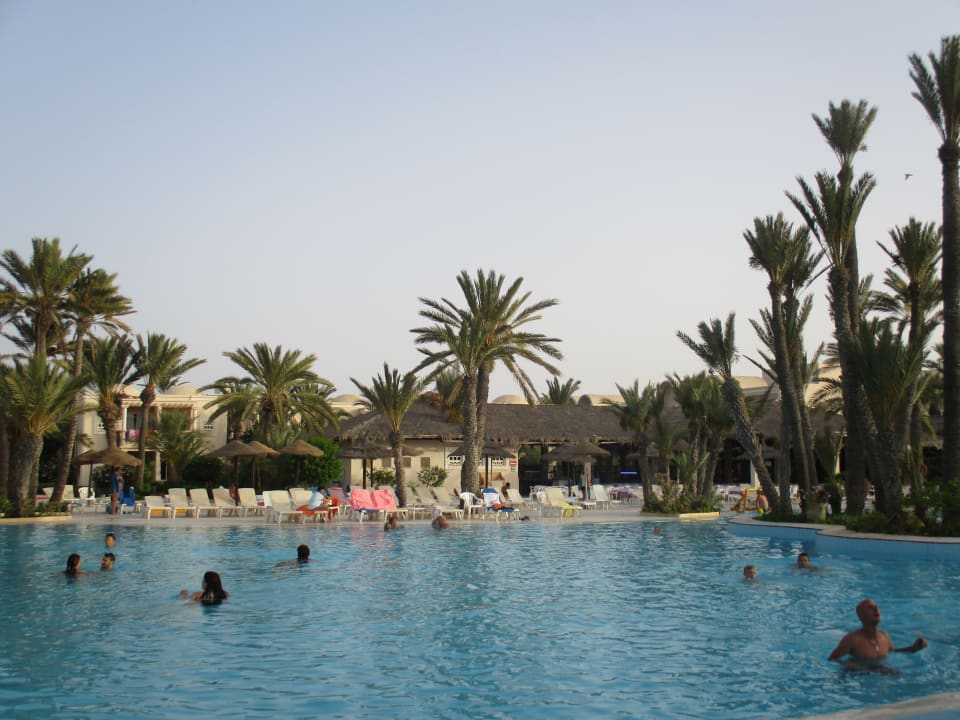 Pool Zita Beach Resort