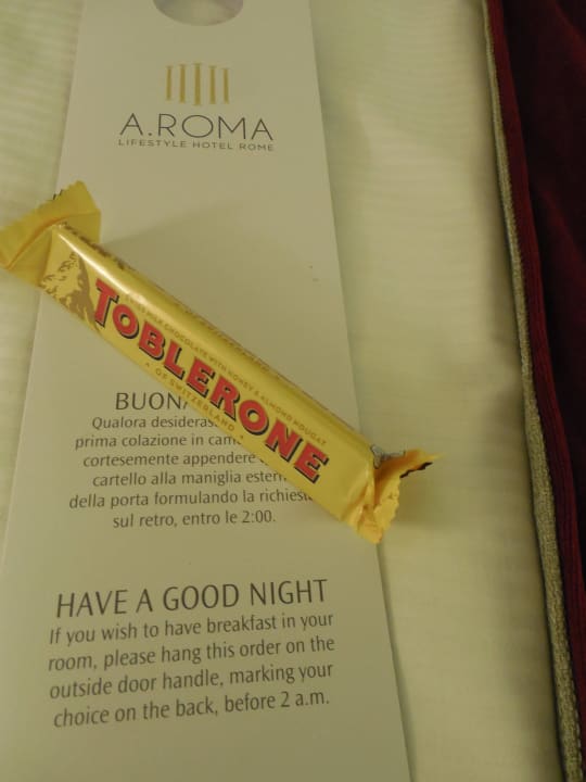 "Frühstück ans Bett, wenn man mag" A.Roma Lifestyle Hotel ...