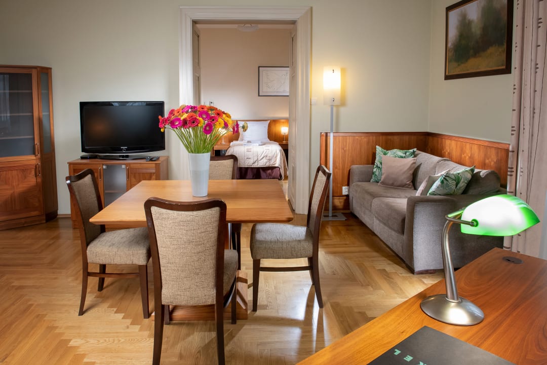 Zimmer Red Brick Apartments