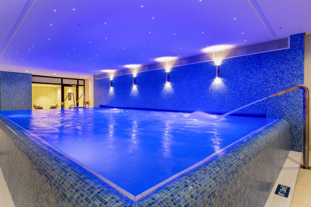 Pool Maritim Hotel Ingolstadt