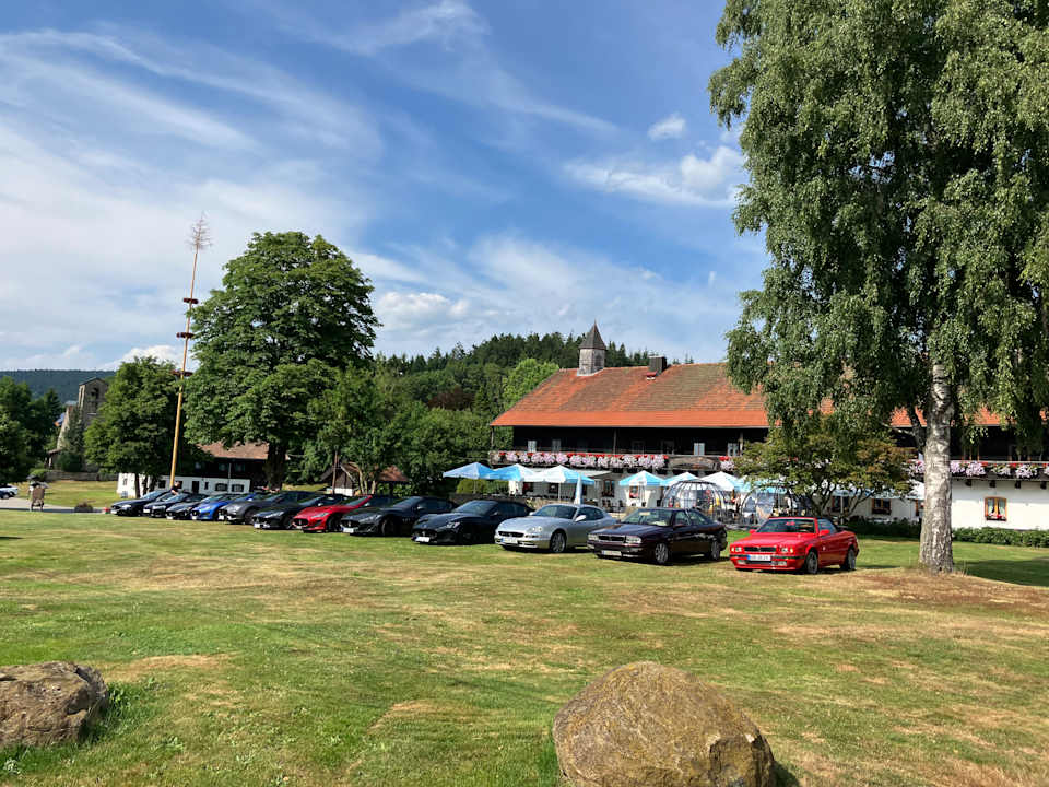 Außenansicht Hotel Gut Schmelmerhof