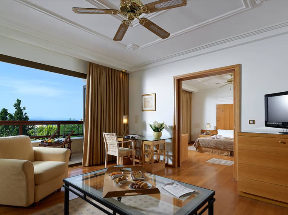 Main Building Suite Aldemar Olympian Village