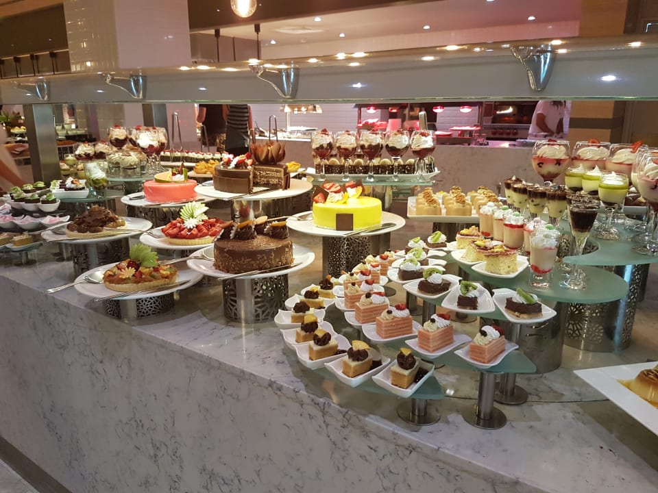 Restaurant Acanthus Cennet Barut Collection