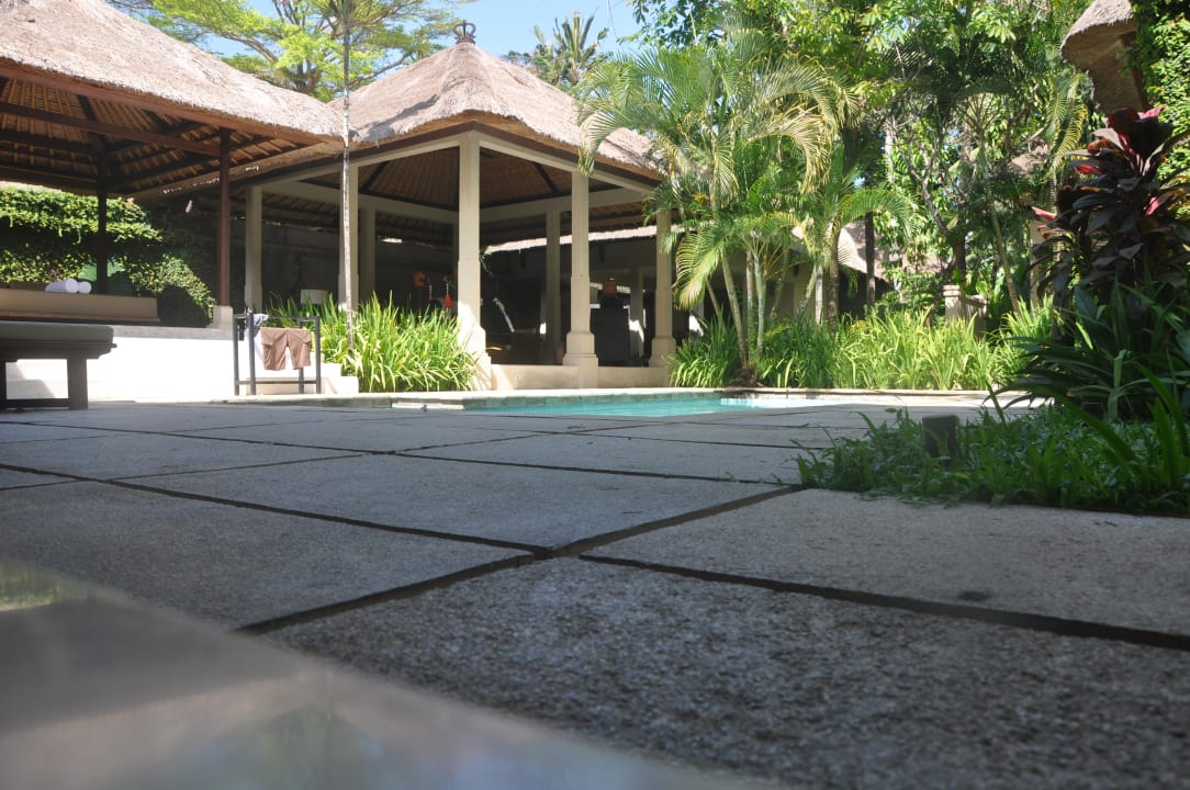 Die einzelnen Räume ebenerdig fotografiert Kayumanis Sanur Private Villa & Spa