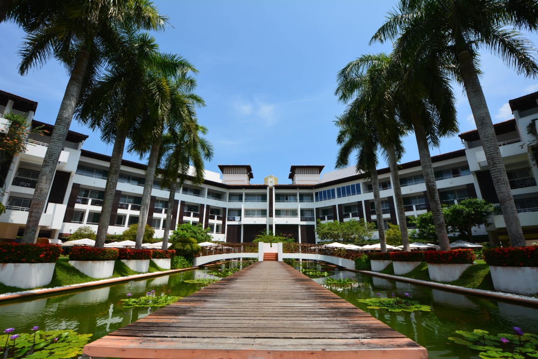 Vom Pool Hotel Lanka Princess Ayurveda