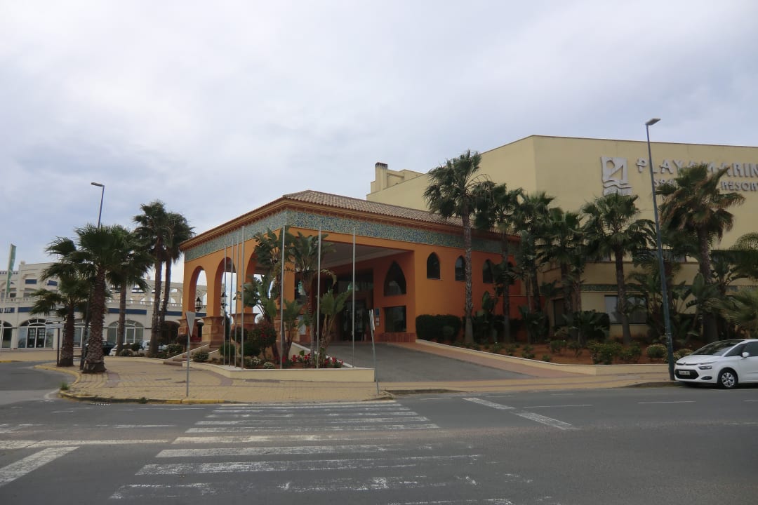 Außenansicht Playamarina Hotel