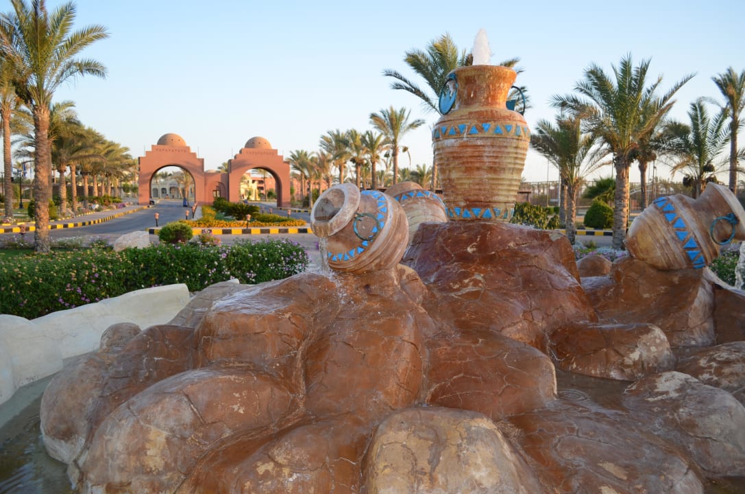 Главный въезд Swisstouch Oriental Resort Marsa Alam