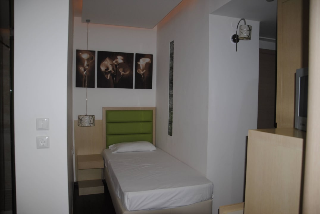 Drittes Bett im Flurbereich Hotel Forest Park