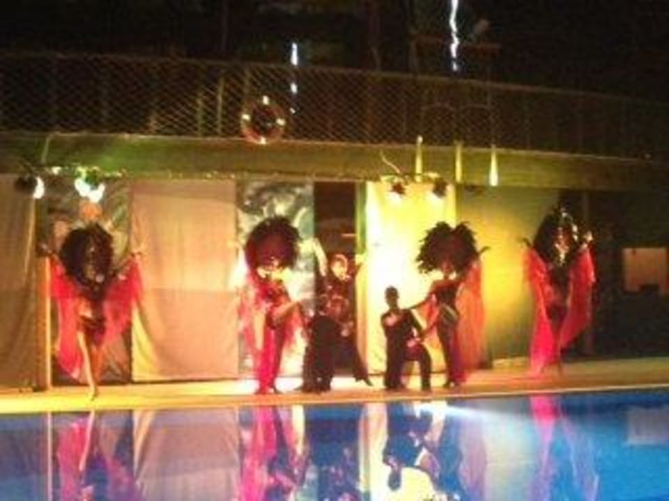 Show-Time Can Garden Resort