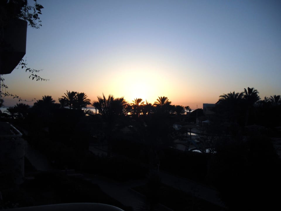 Sonnenaufgang Golden Beach Resort