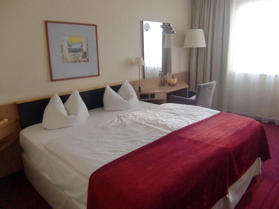Bett im DZ NH Dresden Neustadt