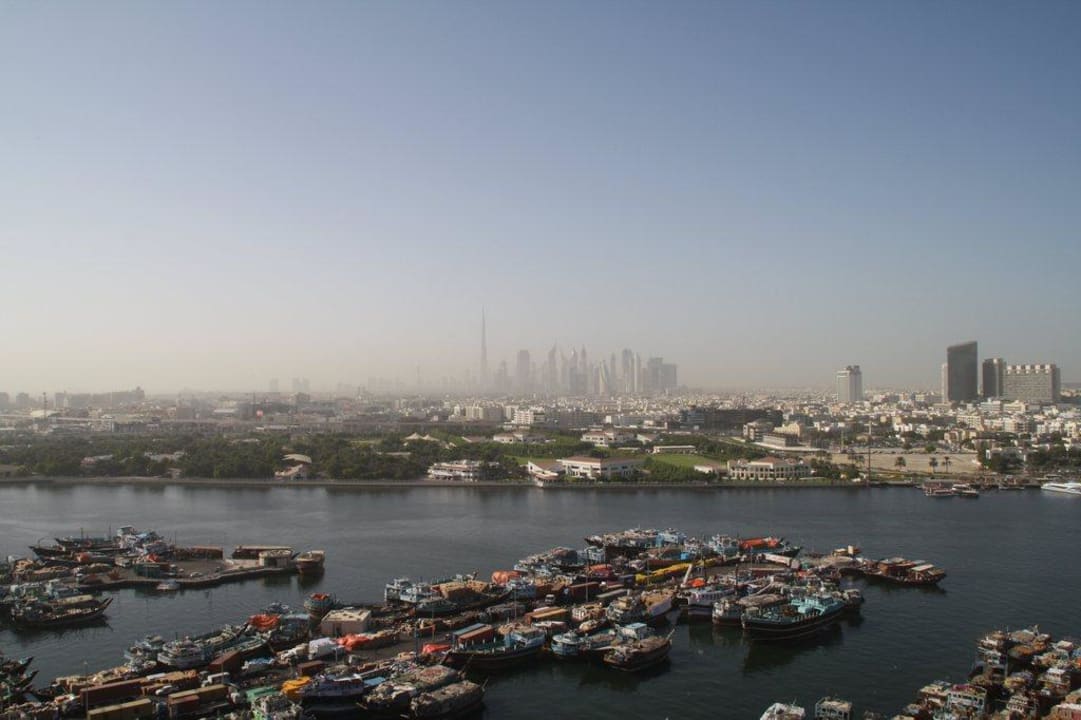 Blick von der Poolterrasse Golden Sands Hotel Creek