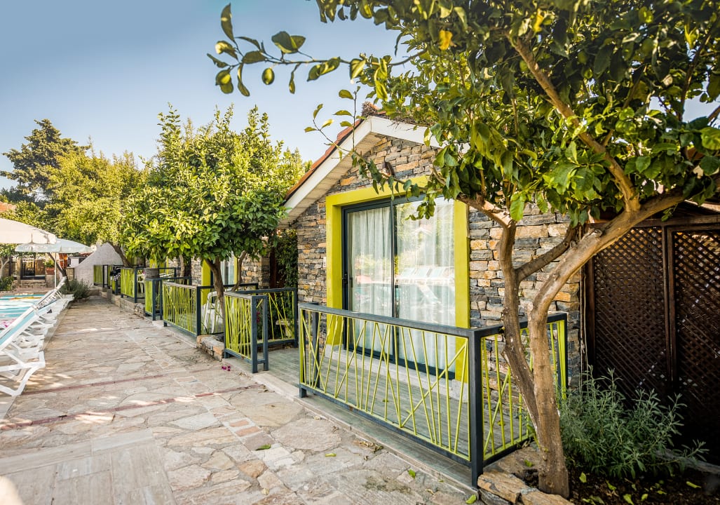 Zimmer Leda Beach Hotel