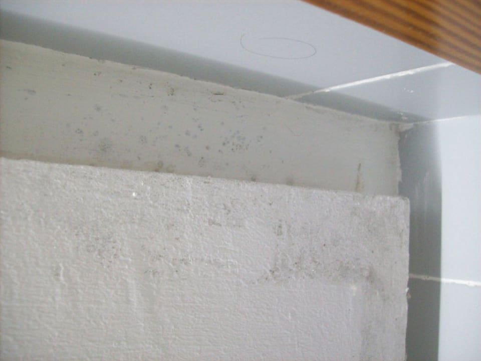 Schimmel im Bad  Hipotels Mediterraneo Club