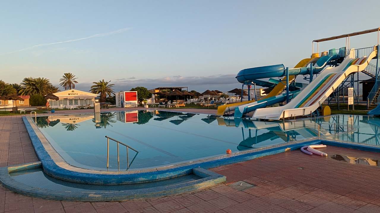 Pool Hotel Neptunia Skanes