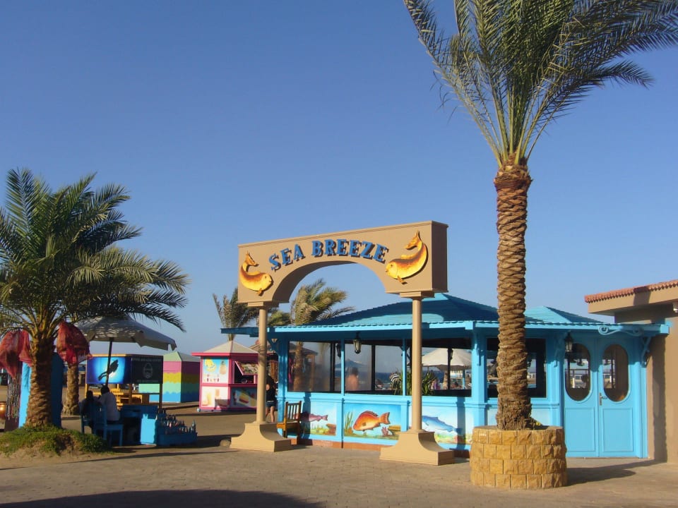 Sea Breeze Restaurant Pharaoh Azur Resort