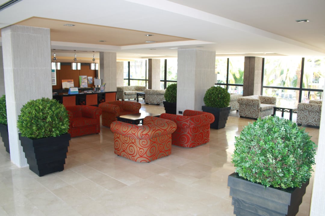 Lobby Protur Palmeras Playa Aparthotel