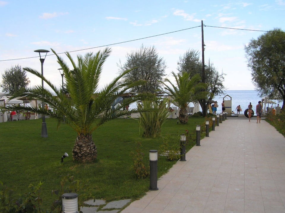 Widok w stronę morza alltoura Club Hotel Poseidon Palace