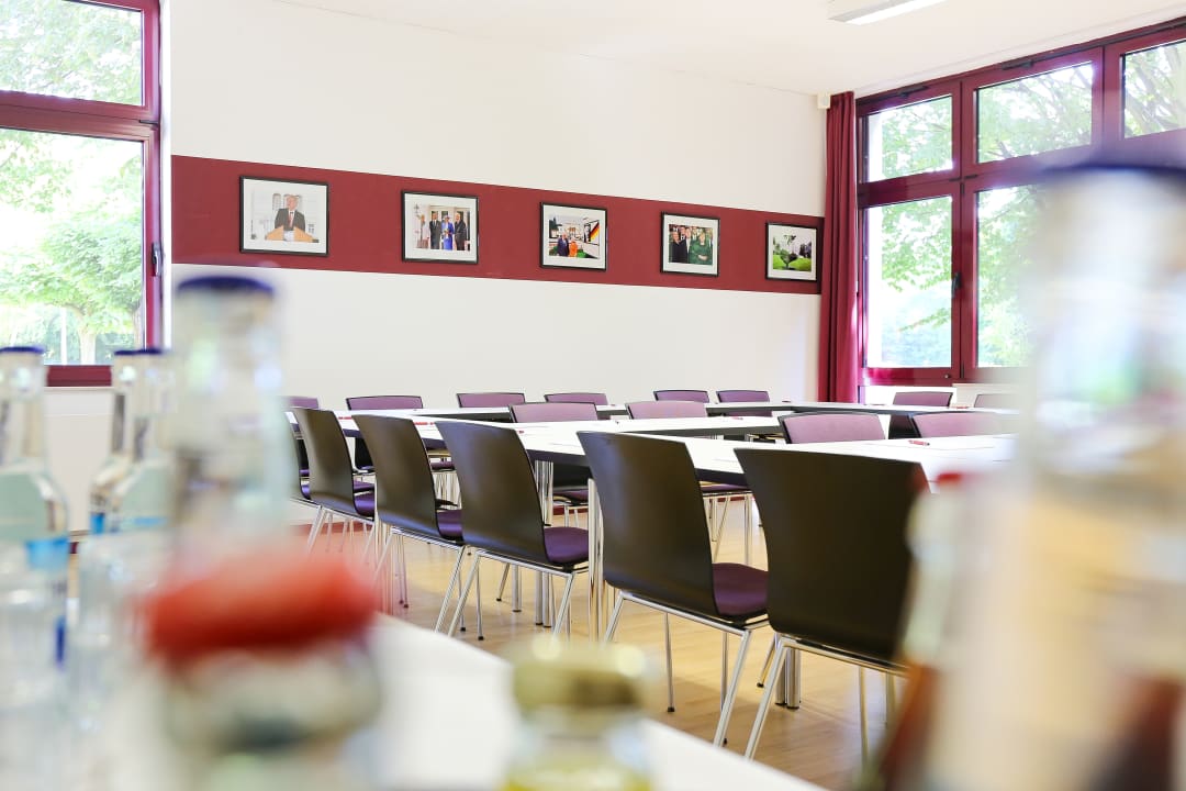 Sonstiges Bildungs- und Tagungshaus am Rhein