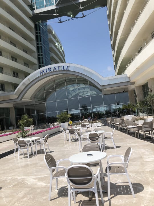 Gastro Hotel Miracle Resort