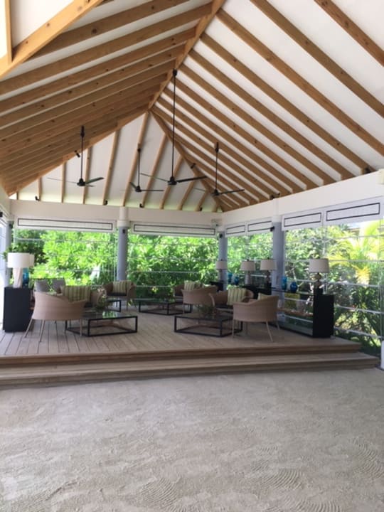 Lobby NH Collection Maldives Havodda Resort