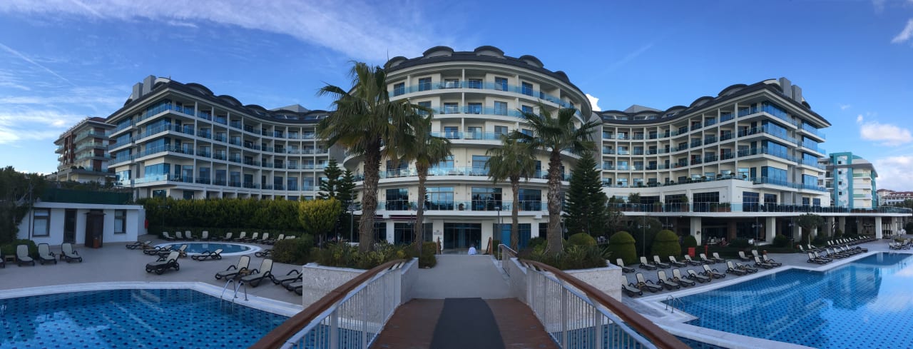 Außenansicht Commodore Elite Suites & Spa - Adults only