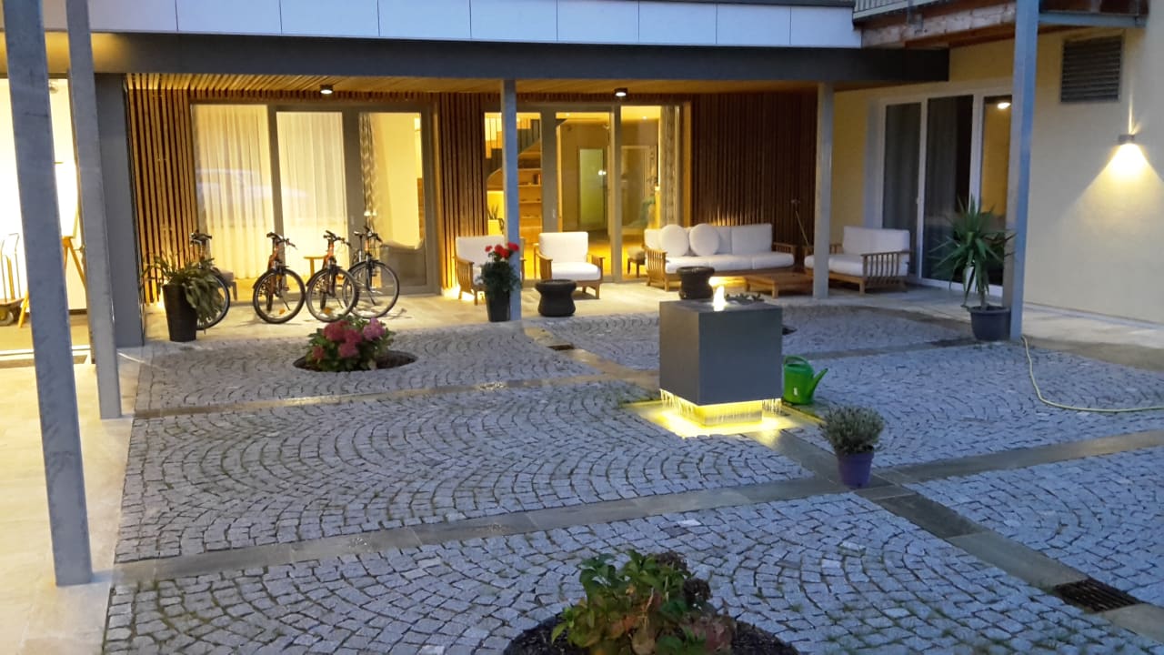 Außenansicht Hotel Stadler am Attersee