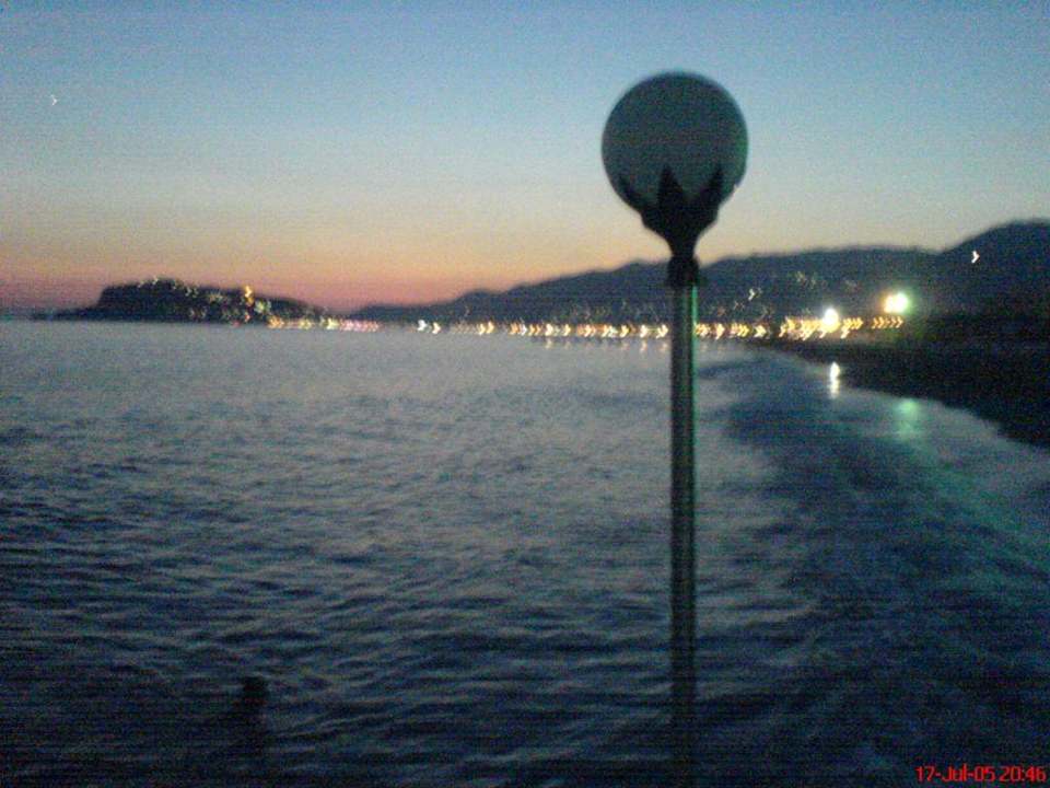 Strand s'avonds Senza Sunset Beach Hotel