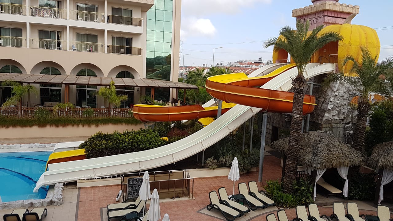 Sport & Freizeit Well Palace Side