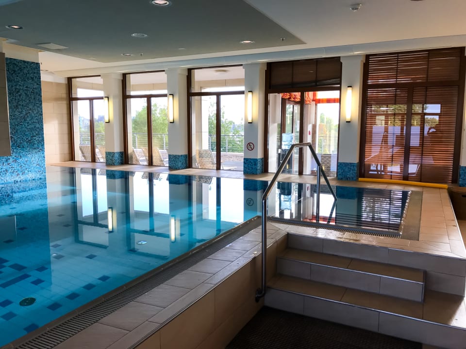 Pool ATLANTIC Hotel Wilhelmshaven