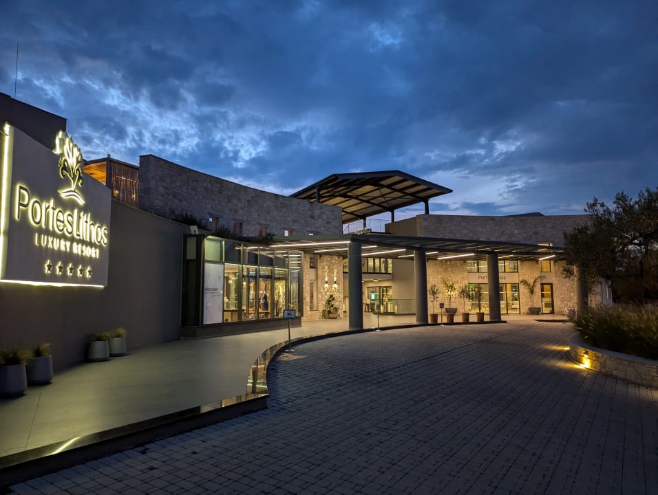 Außenansicht Portes Lithos Luxury Resort