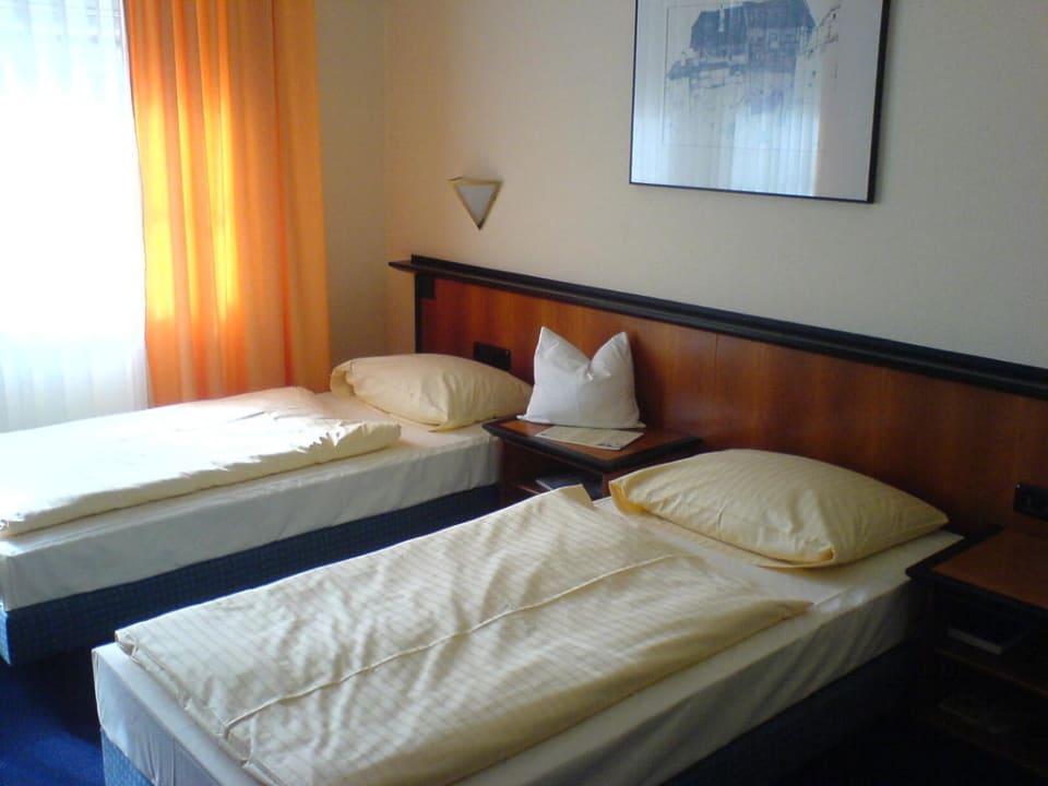 Hier Zimmer mit getrennten Betten Hotel Linderhof