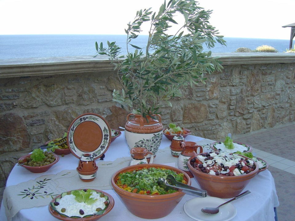 Salate beim Barbecue - Grill Hotel Kalithea Horizon Royal