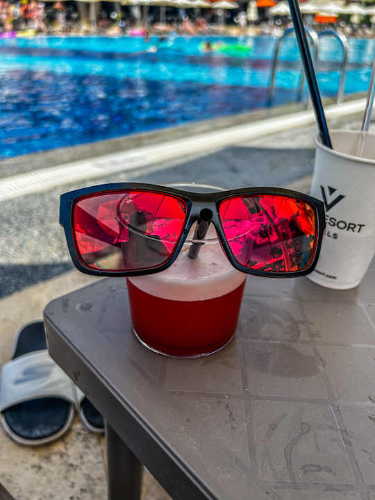 Pool VONRESORT Golden Coast