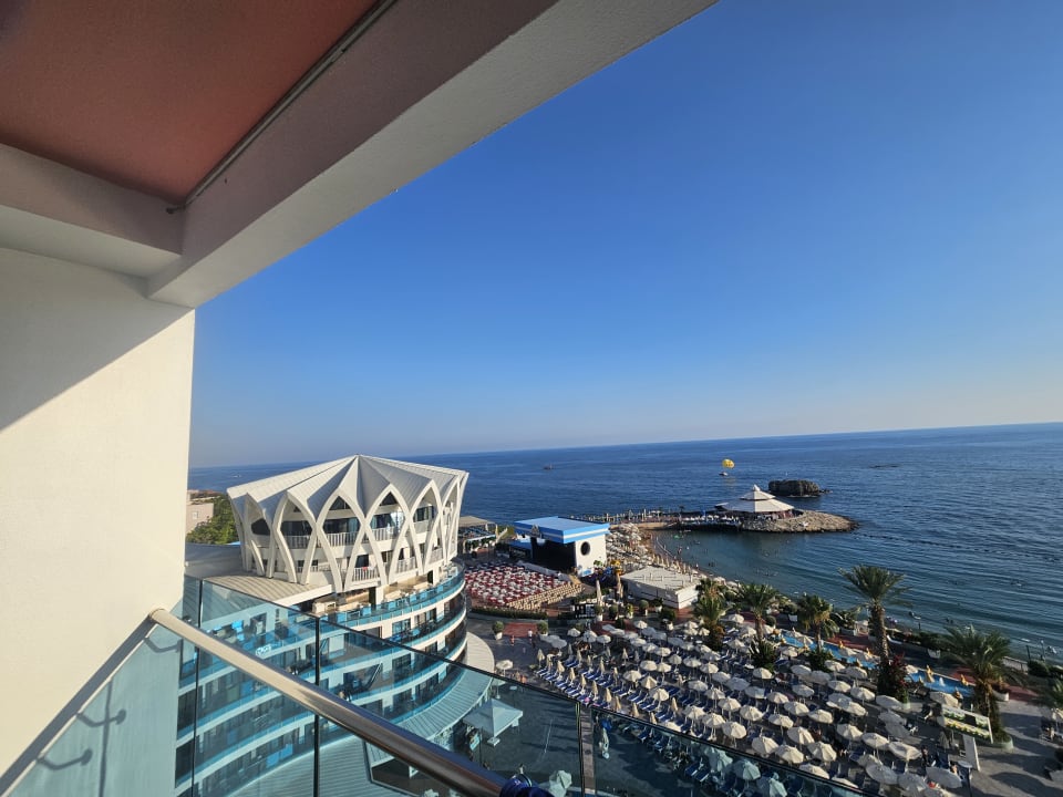 Ausblick Granada Luxury Okurcalar